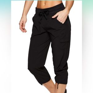 WOMEN’S DRAWSTRING ACTIVE CAPRI PANT - BLACK - S